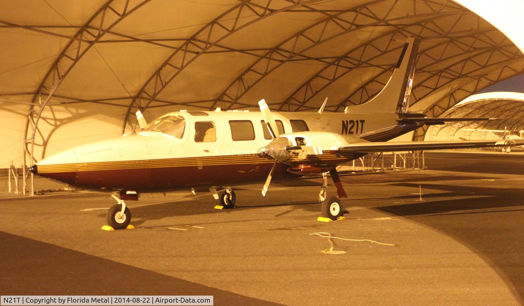 N21T, 1981 Piper Aerostar 601P C/N 61P08328163440, Aerostar