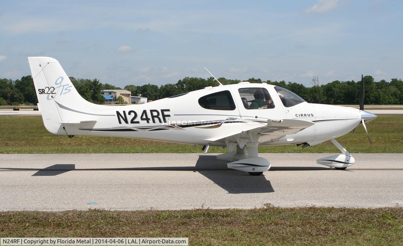 N24RF, 2004 Cirrus SR22 C/N 1168, Cirrus SR22