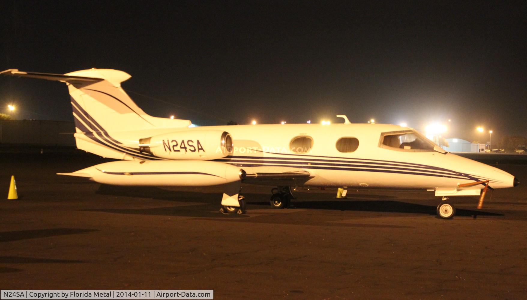 N24SA, 1966 Learjet Inc 24 C/N 24-117, Lear 24