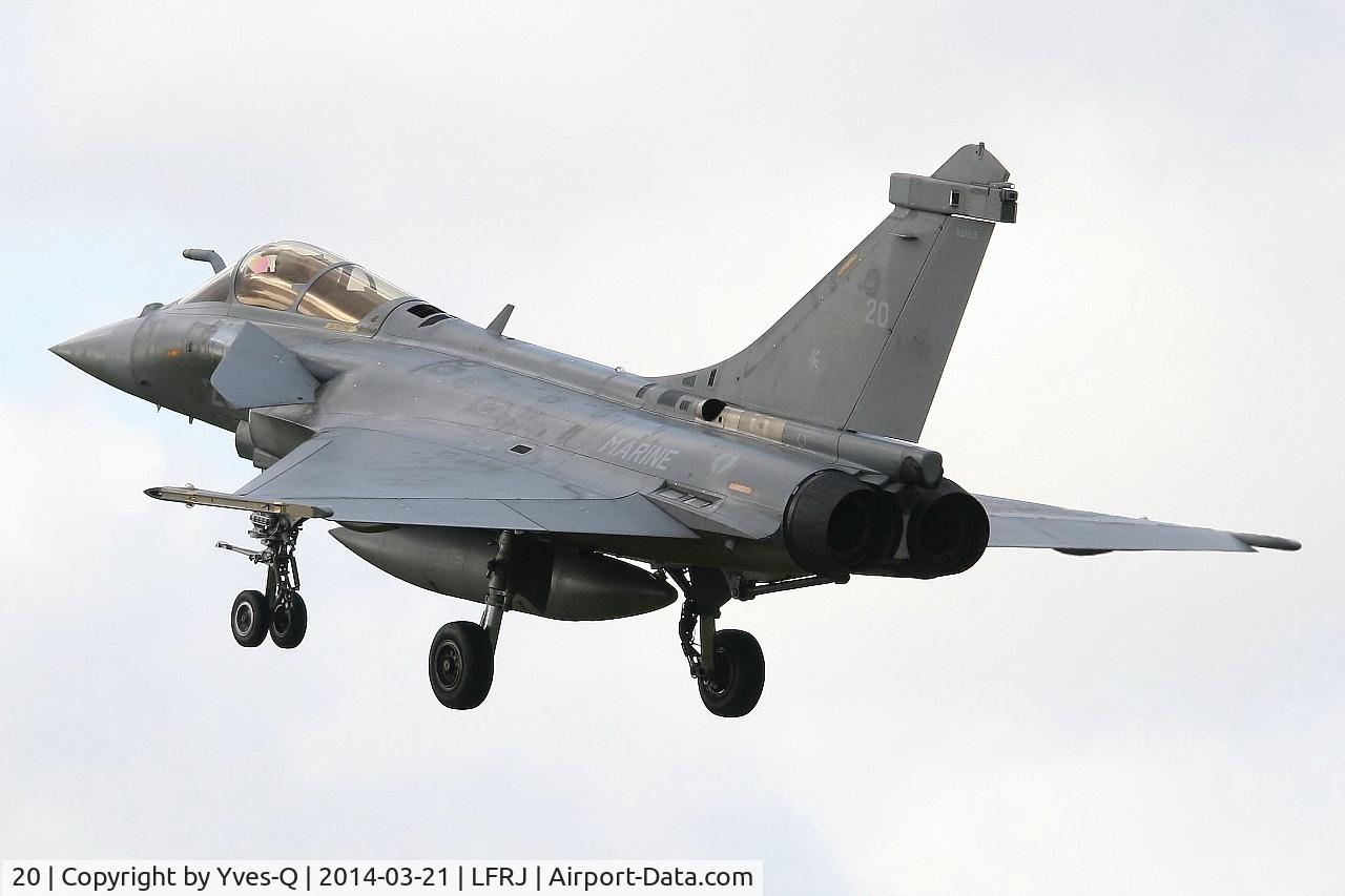20, Dassault Rafale M C/N 20, Dassault Rafale M, On final rwy 26, Landivisiau Naval Air Base (LFRJ)