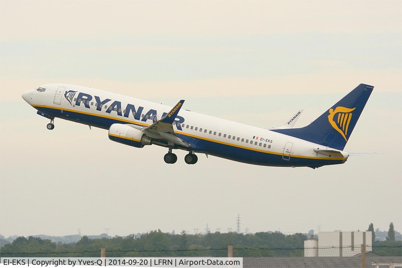 EI-EKS, 2010 Boeing 737-8AS C/N 38504, Boeing 737-8AS, Take off rwy 28, Rennes-St Jacques airport (LFRN-RNS)