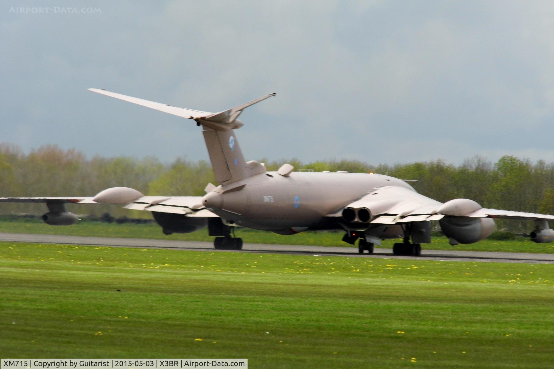 XM715, 1963 Handley Page Victor K.2 C/N HP80/83, Doing an engine run at Bruntingthorpe