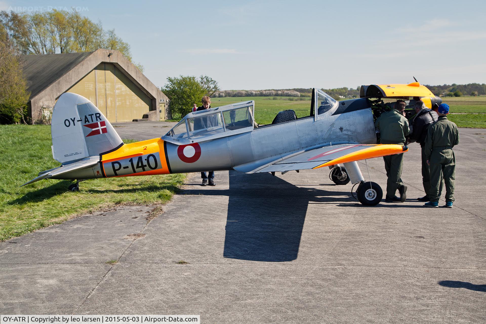 OY-ATR, 1953 De Havilland DHC-1 Chipmunk 22 C/N C1/0802, Værløse 3.5.15 with engine troubles.