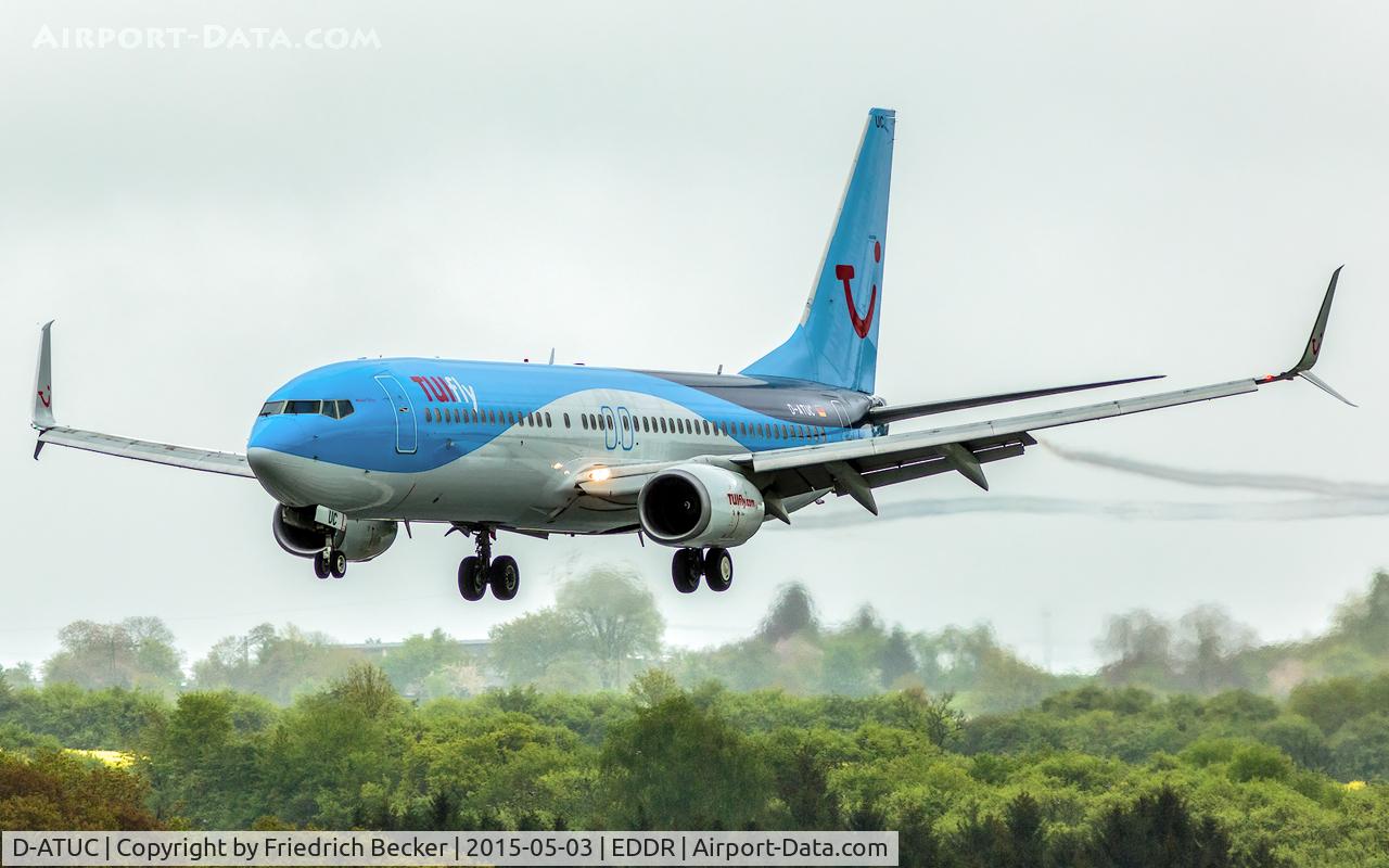 D-ATUC, 2006 Boeing 737-8K5 C/N 34684, on final on a wet afternoon