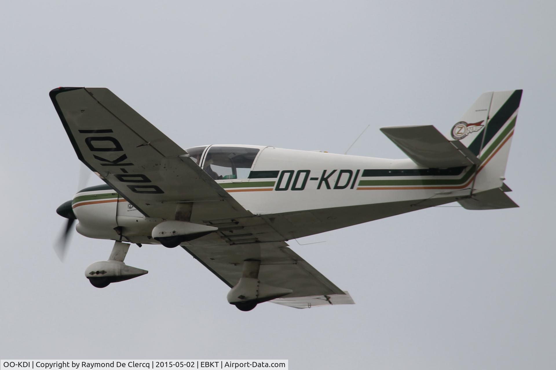 OO-KDI, 1982 Robin DR-400-120 Dauphin C/N 1583, Landing at Wevelgem.