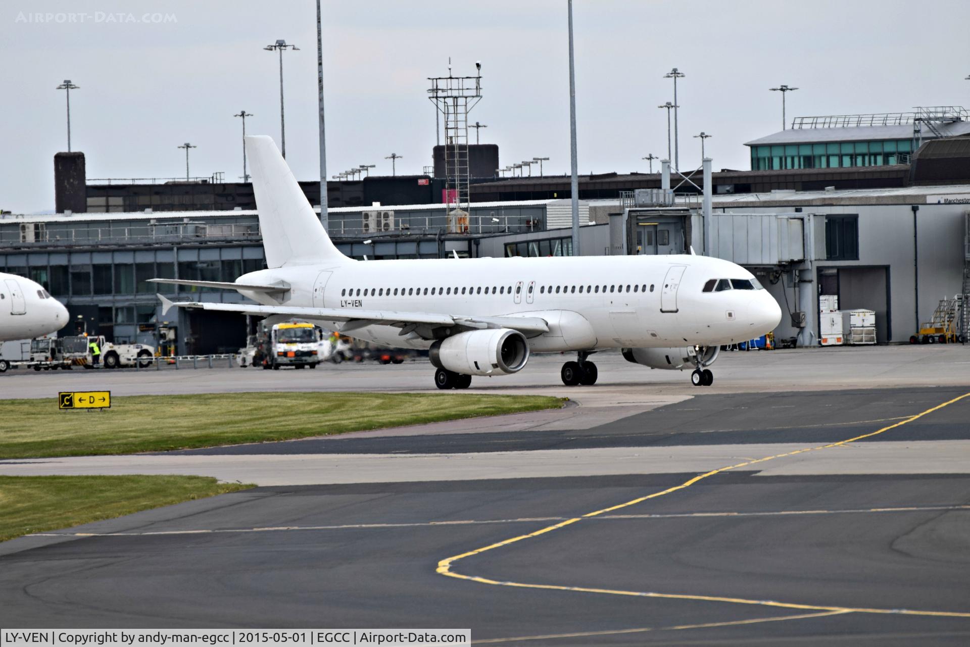 LY-VEN, 2001 Airbus A320-233 C/N 1626, taxing out to the runway for take off

poss opp for [TCX]