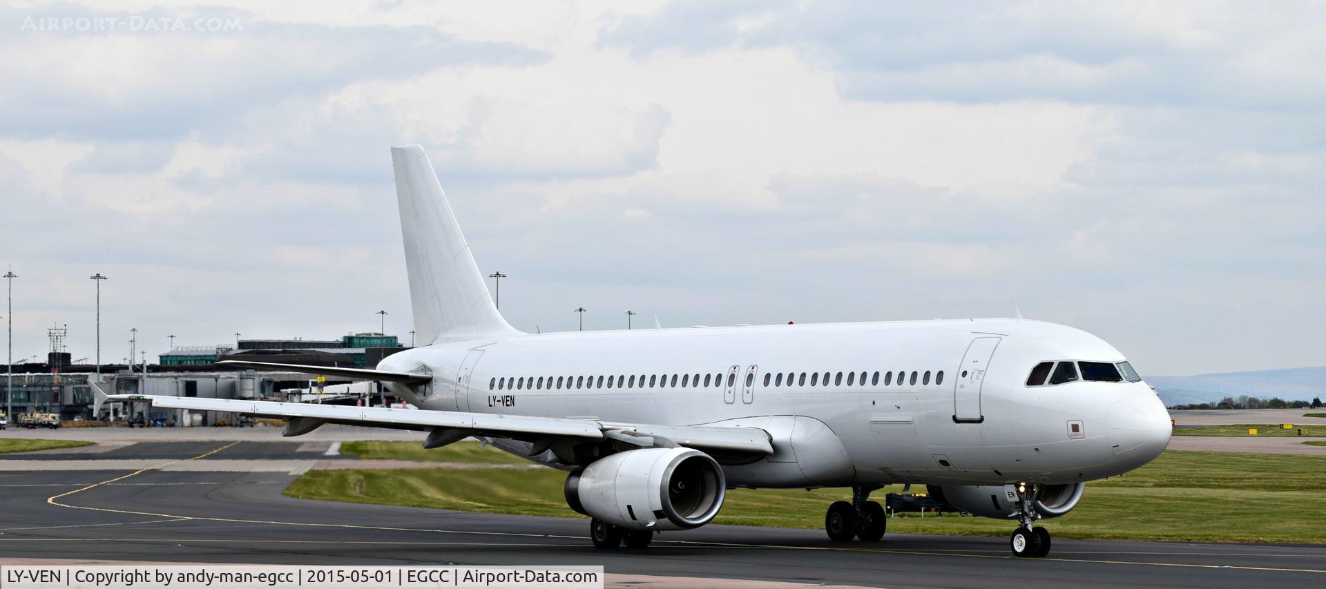 LY-VEN, 2001 Airbus A320-233 C/N 1626, taxing out to the runway for take off runway in use 05L

poss opp for [TCX]