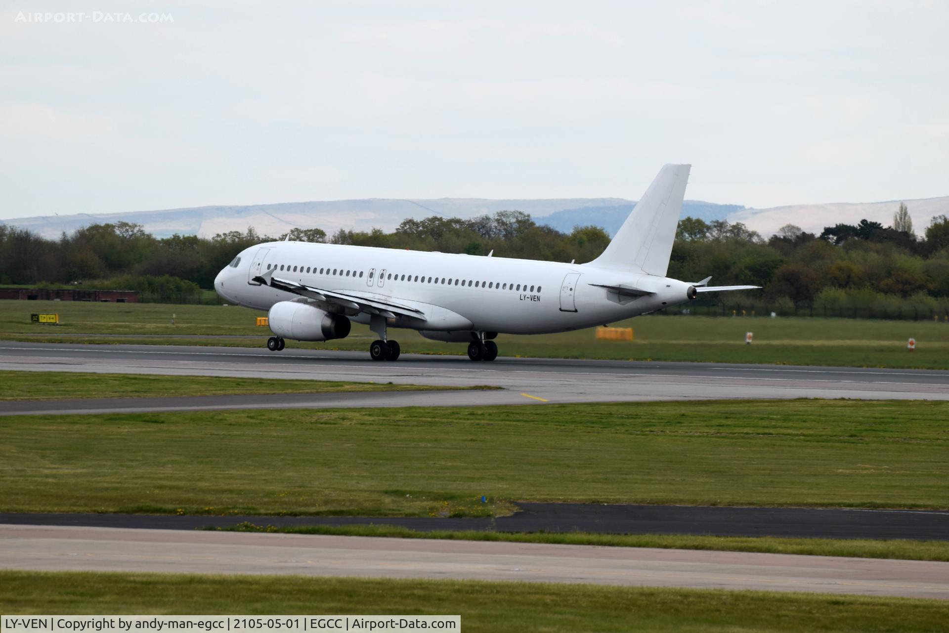 LY-VEN, 2001 Airbus A320-233 C/N 1626, rolling down runway 05L just lifting off