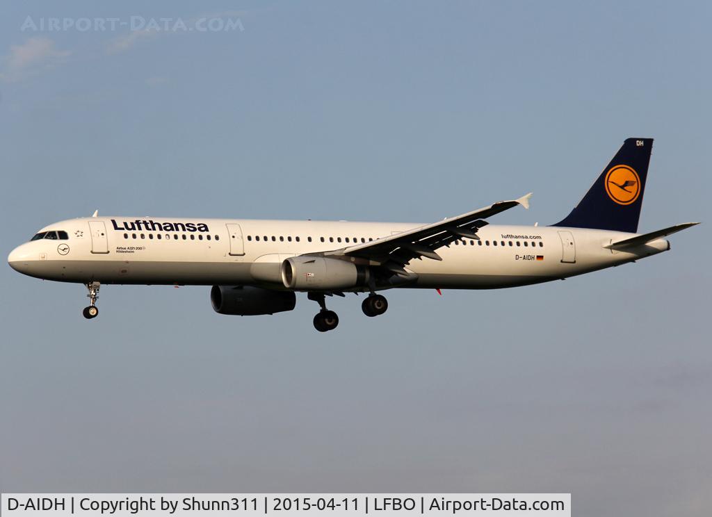 D-AIDH, 2011 Airbus A321-231 C/N 4710, Landing rwy 14R