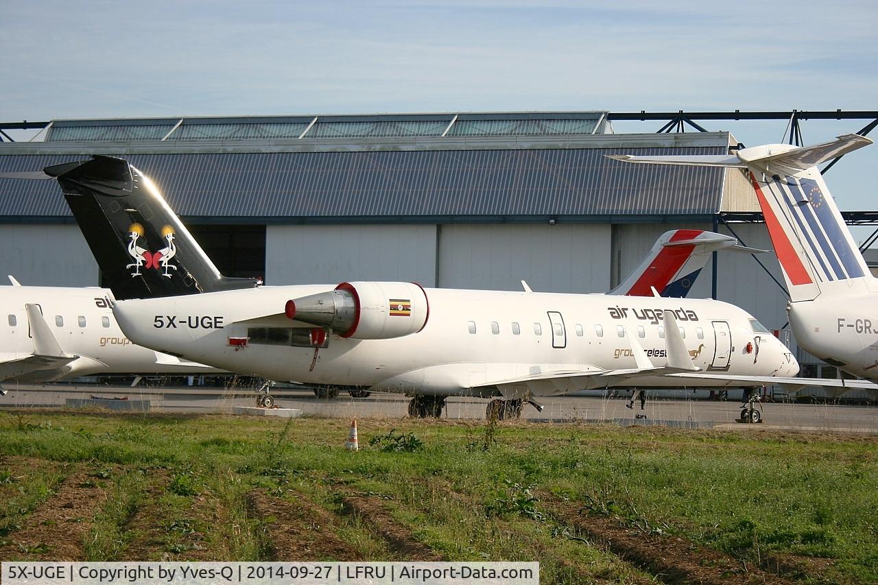 5X-UGE, 1999 Canadair CRJ-200ER (CL-600-2B19) C/N 7356, Canadair Regional Jet CRJ-200ER, BritAir parking area, Morlaix-Ploujean airport (LFRU-MXN)