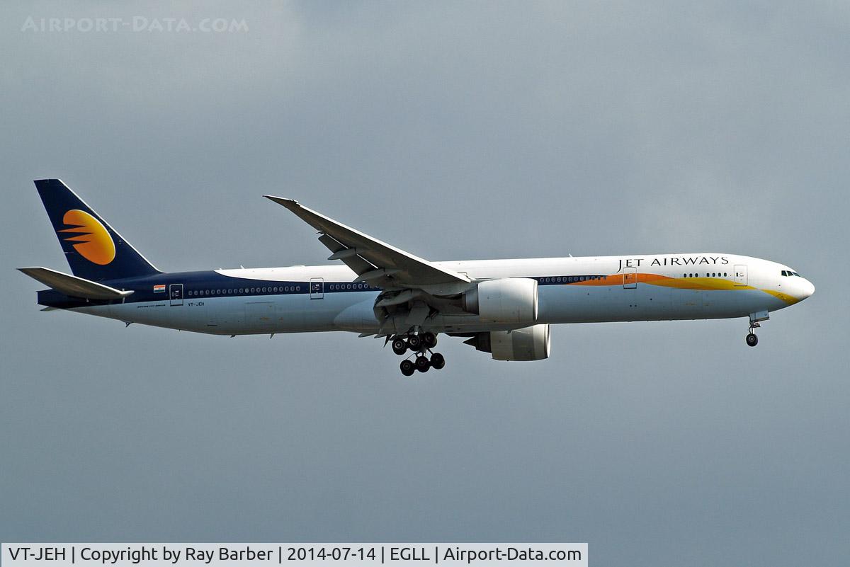 VT-JEH, 2007 Boeing 777-35R/ER C/N 35166, Boeing 777-35RER [35166] (Jet Airways) Heathrow~G 14/07/2014. On approach 27L.
