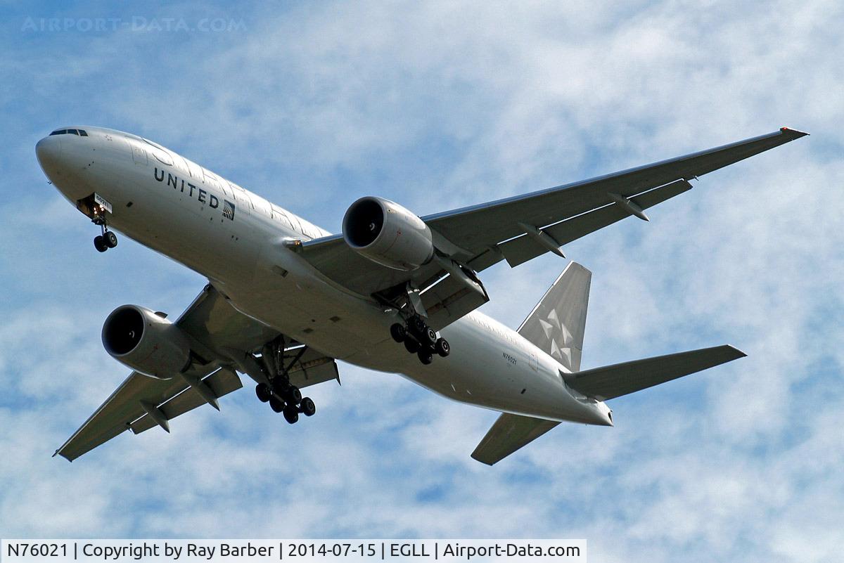 N76021, 2010 Boeing 777-224 C/N 39776, Boeing 777-224ER [39776] (United Airlines) Home~G 15/07/2014. On approach 27R.