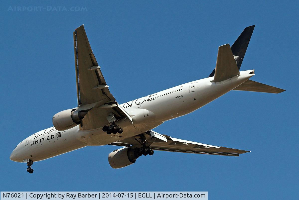 N76021, 2010 Boeing 777-224 C/N 39776, Boeing 777-224ER [39776] (United Airlines) Home~G 15/07/2014. On approach 27R.