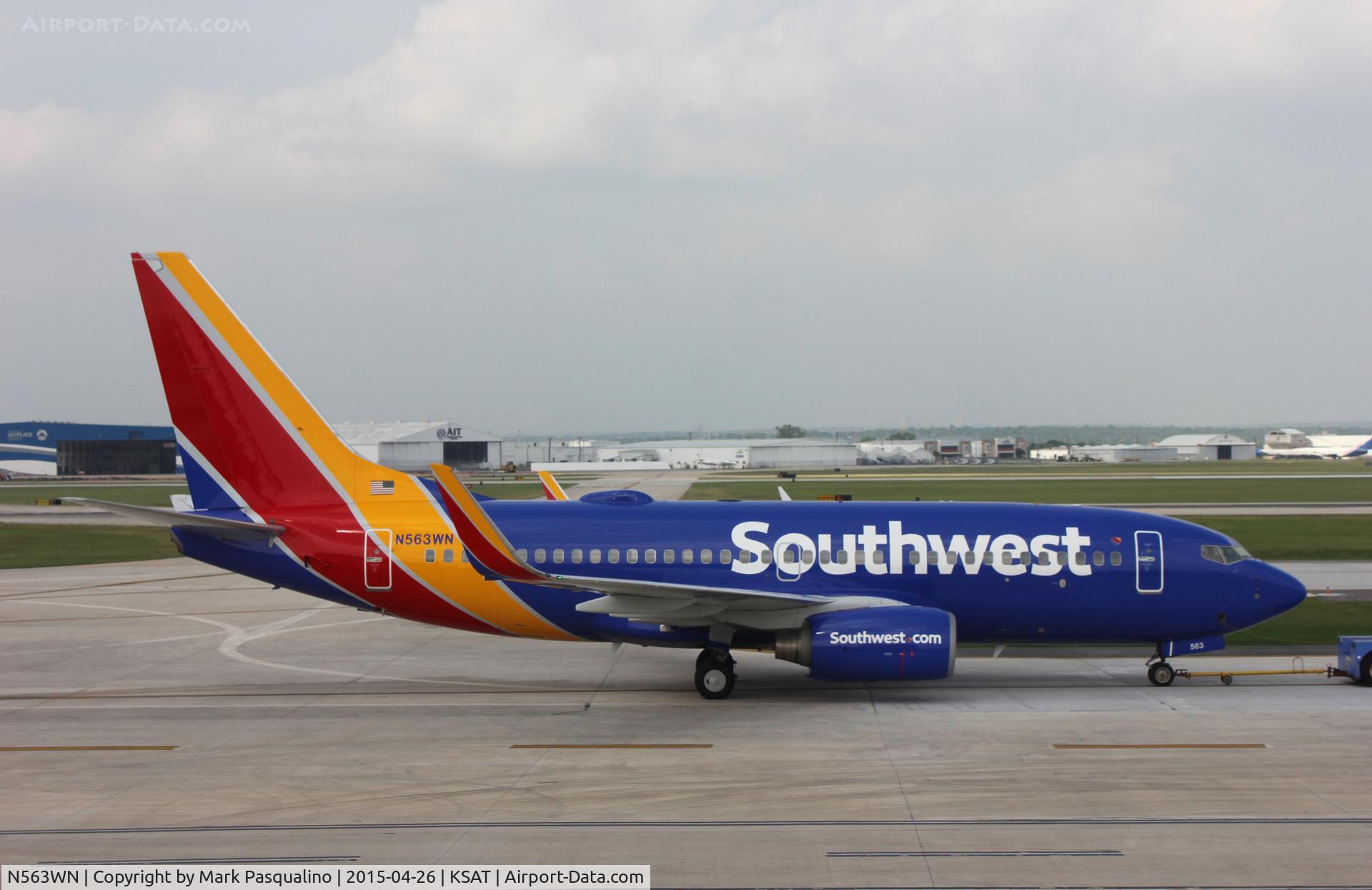 N563WN, 2005 Boeing 737-752 C/N 34296, Boeing 737-700