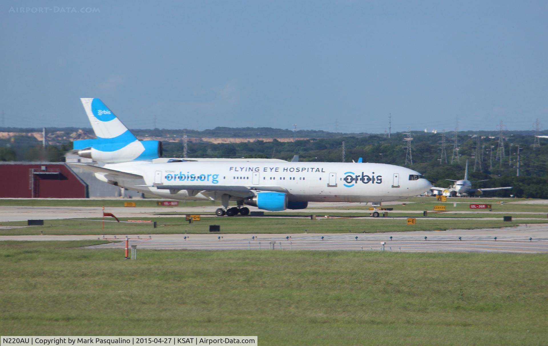 N220AU, 1971 Douglas DC-10-10 C/N 46501, Douglas DC-10-10