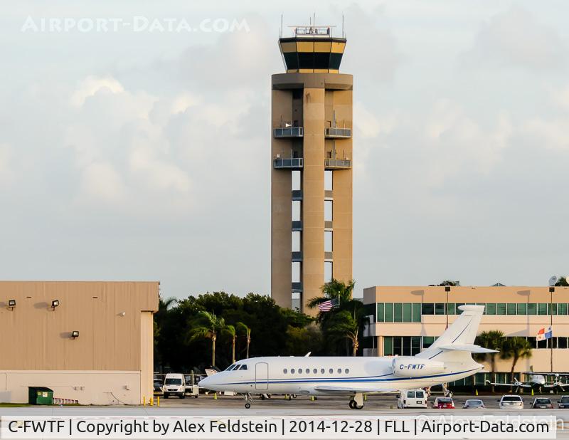 C-FWTF, 1999 Dassault Falcon 2000 C/N 71, Ft. Lauderdale