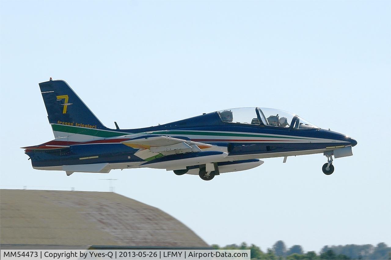 MM54473, Aermacchi MB-339PAN C/N 6668/058/AD002, Italian Air Force Aermacchi MB-339PAN, Number 7 in may 2013, Frecce Tricolori Aerobatic Team, Take off rwy 34, Salon De Provence Air Base 701 (LFMY)