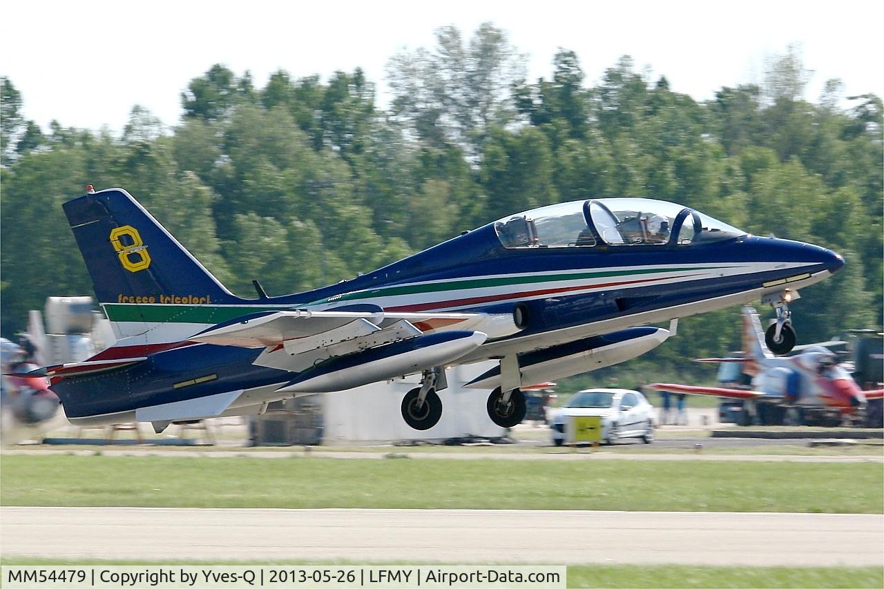 MM54479, Aermacchi MB-339PAN C/N 6674/069/AD008, Italian Air Force Aermacchi MB-339PAN, Number 8 in may 2013, Frecce Tricolori Aerobatic Team, Take off rwy 34, Salon De Provence Air Base 701 (LFMY)