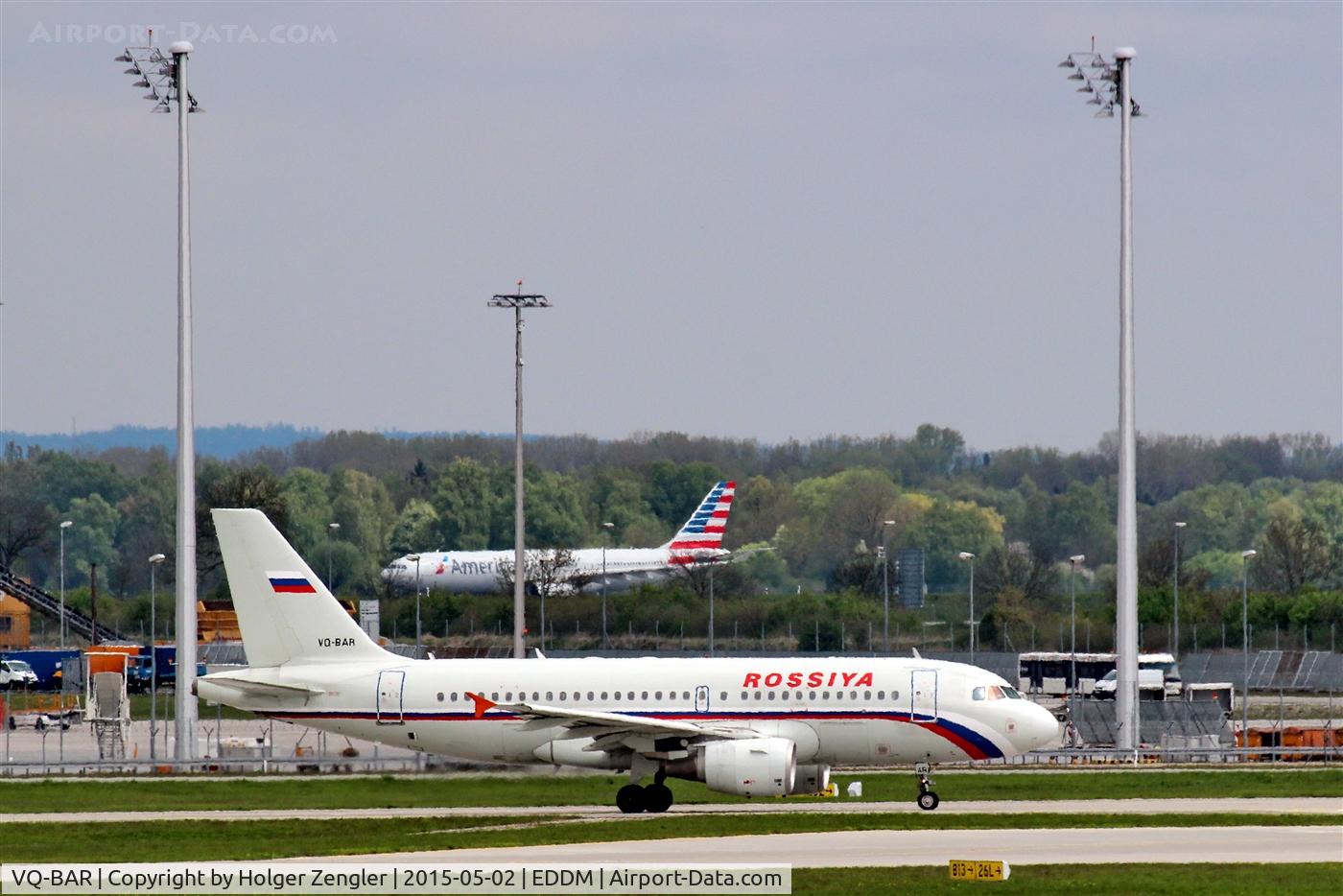 VQ-BAR, 2001 Airbus A319-111 C/N 1488, Russian officials are expecting take off on rwy 26L....