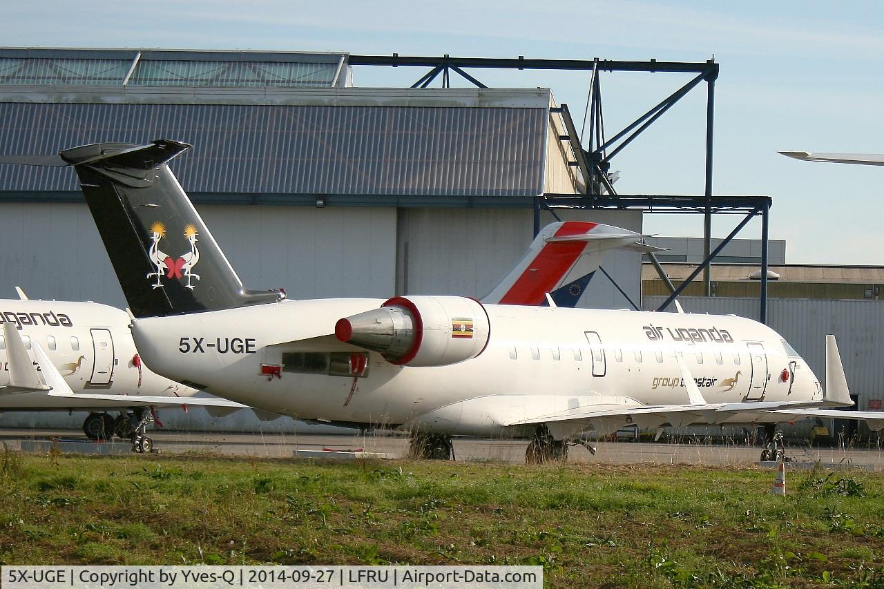 5X-UGE, 1999 Canadair CRJ-200ER (CL-600-2B19) C/N 7356, Canadair Regional Jet CRJ-200ER, BritAir parking area, Morlaix-Ploujean airport (LFRU-MXN)