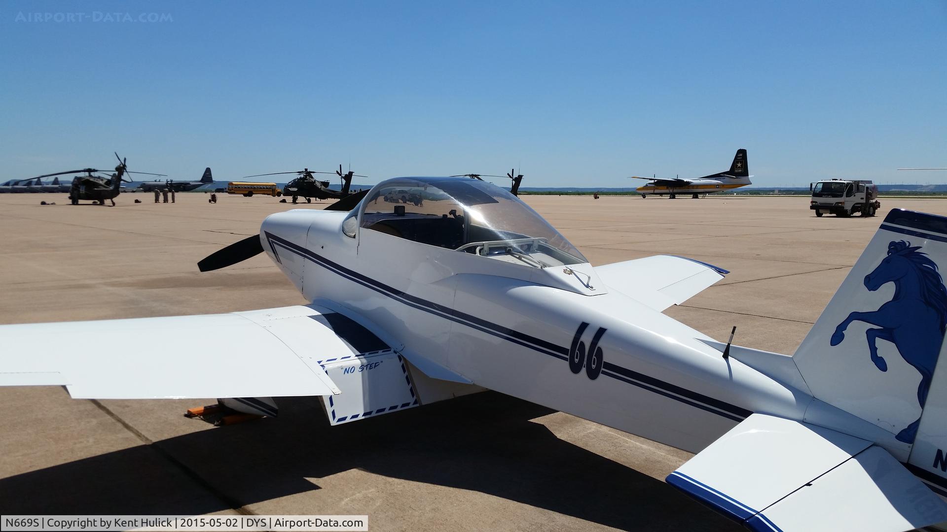 N669S, 1996 Bushby Mustang II C/N 7095, On the ramp at the Big Country Air Fest, Dyess AFB