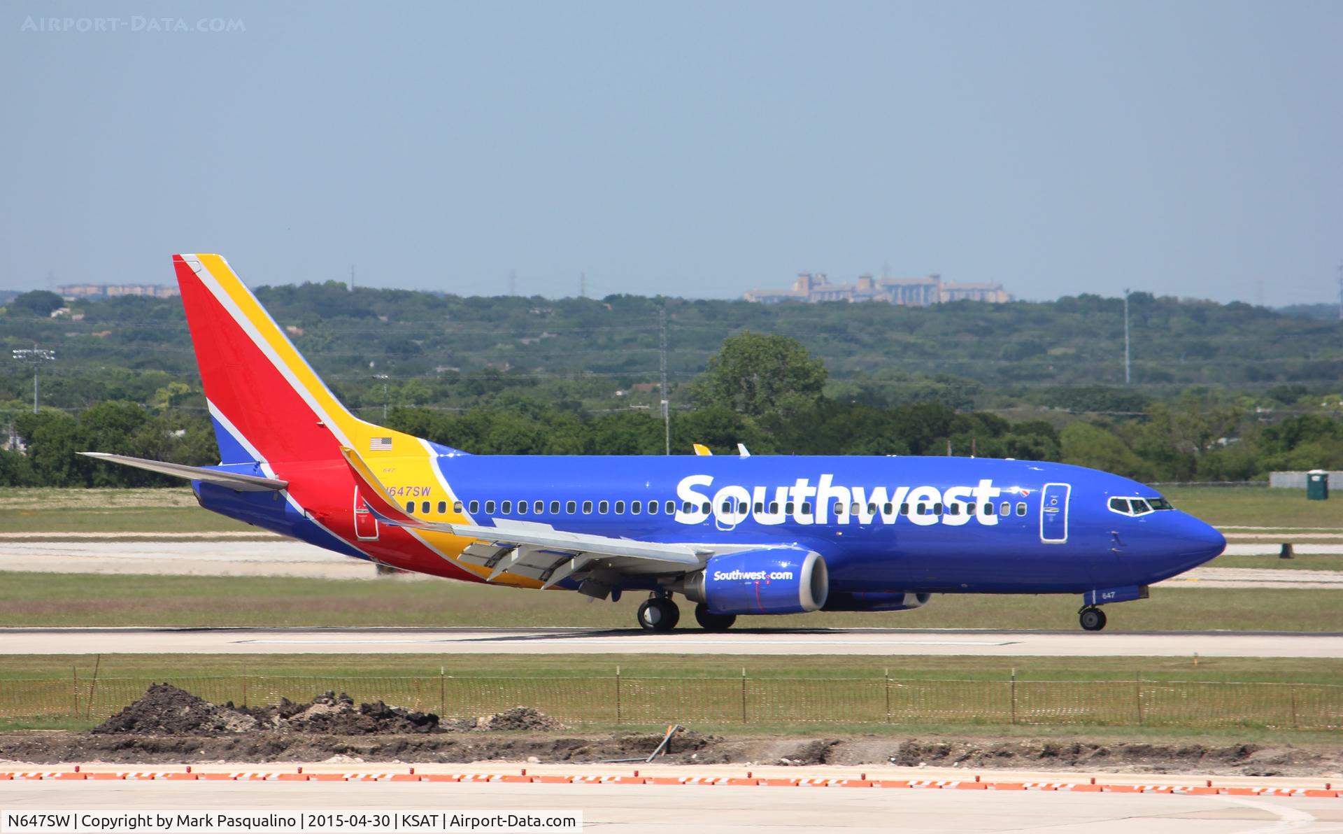 N647SW, 1997 Boeing 737-3H4 C/N 27717, Boeing 737-300