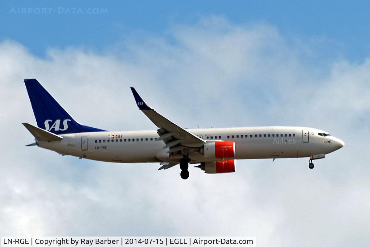 LN-RGE, 2013 Boeing 737-883 C/N 38037, Boeing 737-883 [38037] (SAS Scandinavian Airlines) Home~G 15/07/2014. On approach 27L
