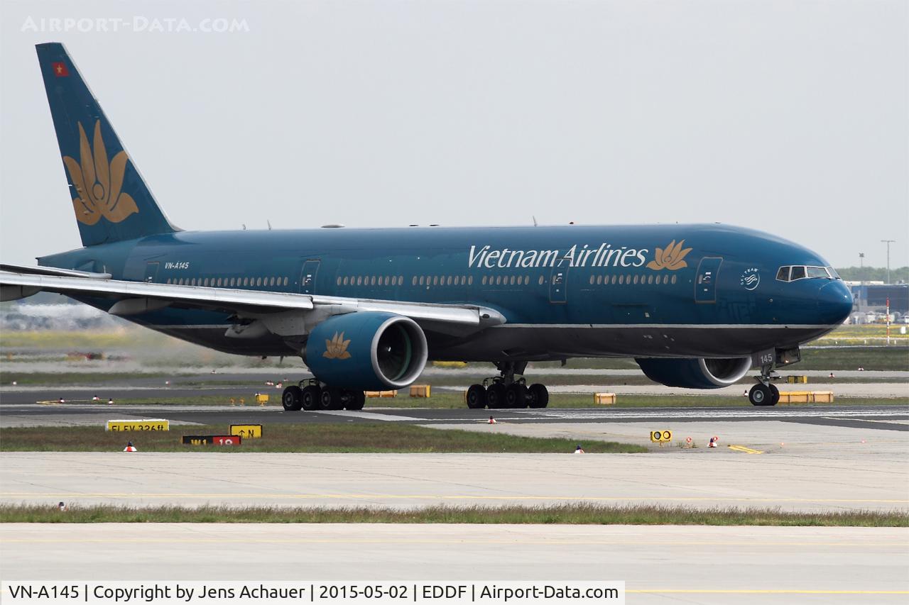VN-A146, 2004 Boeing 777-26KER C/N 33504, Take off to Ho-Chi-Minh-City