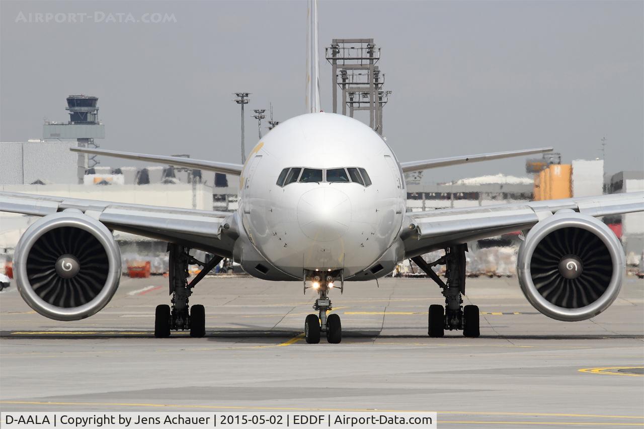 D-AALA, 2009 Boeing 777-FZN C/N 36001, Taxing to rwy 18
