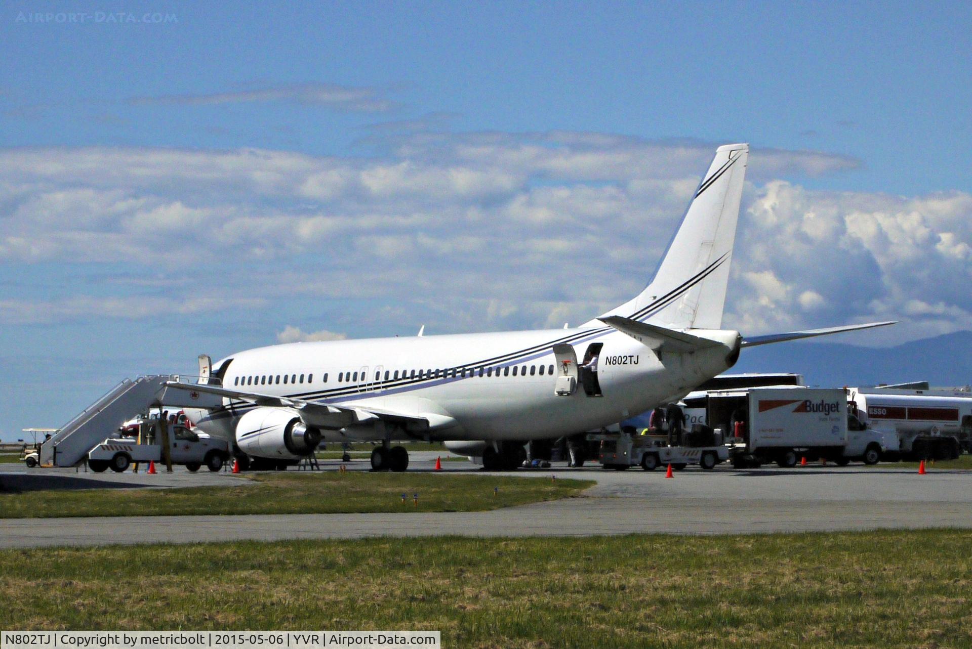 N802TJ, 1990 Boeing 737-4B7 C/N 24874, Seen at YVR after arrival from Edmonton.