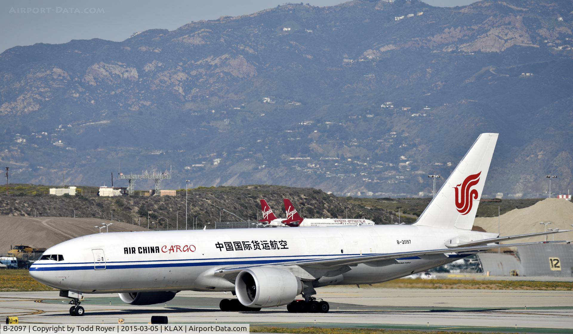 B-2097, 2014 Boeing 777-FFT C/N 44680, Taxiing to parking at LAX