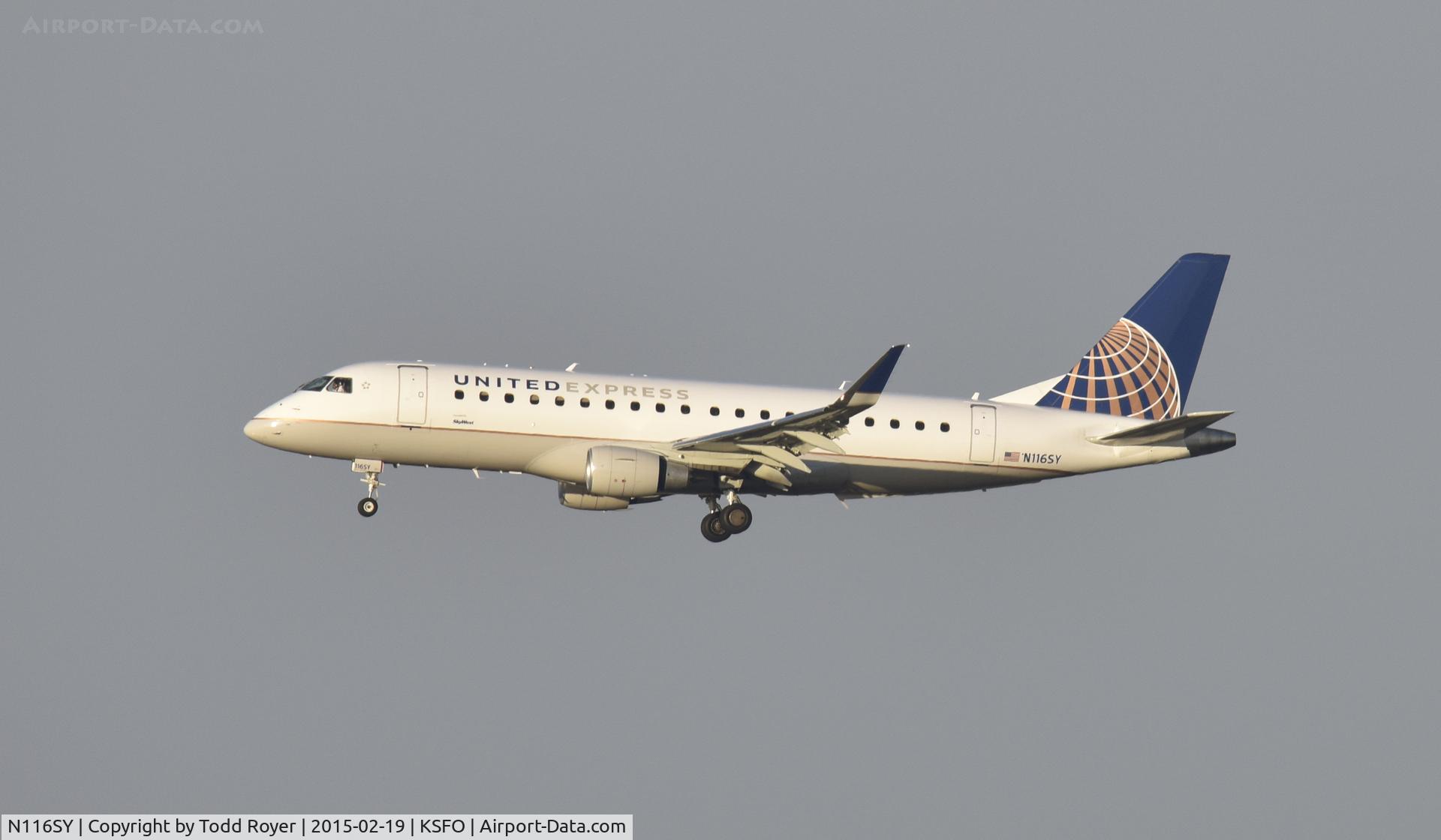 N116SY, 2014 Embraer 175LR (ERJ-170-200LR) C/N 17000411, Landing at SFO