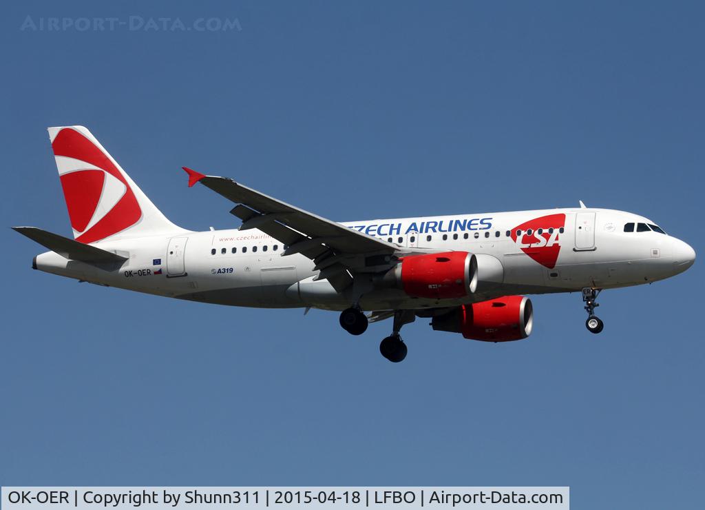 OK-OER, 2009 Airbus A319-112 C/N 3892, Landing rwy 14R
