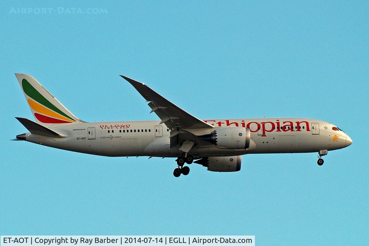 ET-AOT, 2014 Boeing 787-8 Dreamliner Dreamliner C/N 34748, Boeing 787-8 Dreamliner [34748] (Ethiopian Airlines) Home~G 14/07/2014. On approach 27L.