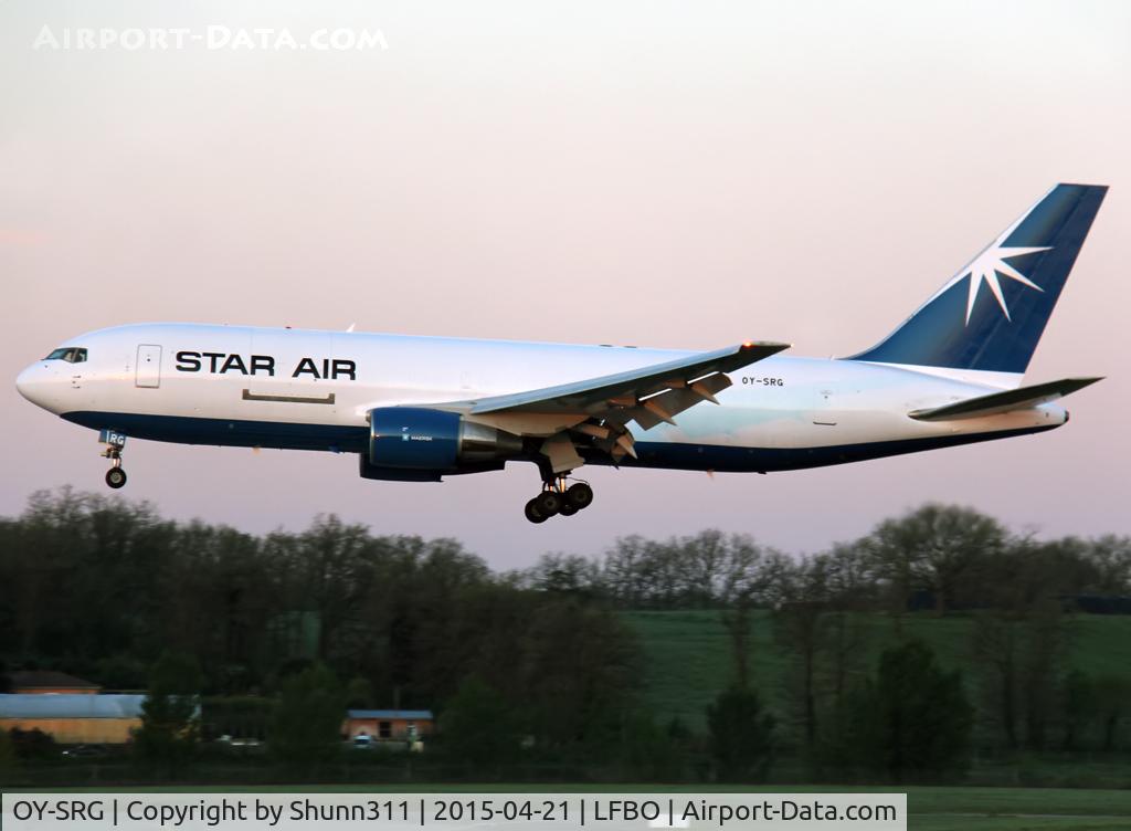 OY-SRG, 1986 Boeing 767-219 (ER) C/N 23328, Landing rwy 14R in new c/s