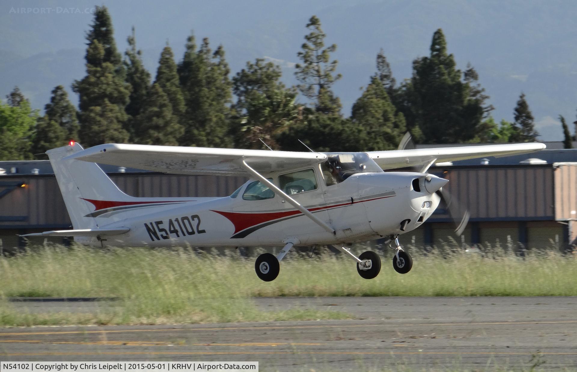 N54102, 1981 Cessna 172P C/N 17274875, A local 1981 Cessna 172P departing on runway 31R.