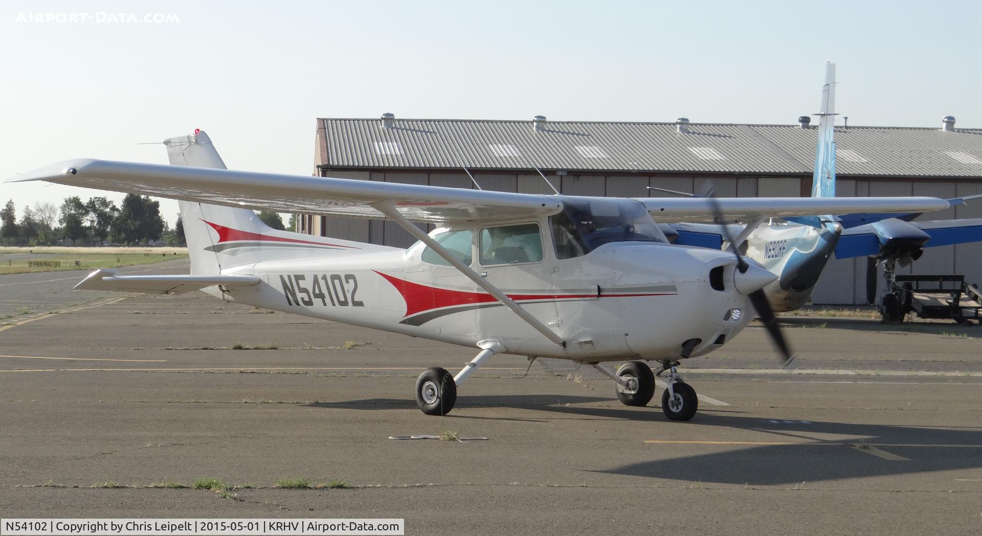 N54102, 1981 Cessna 172P C/N 17274875, A local Cessna 172P taxing back to the south tie downs to pick up the instructor.