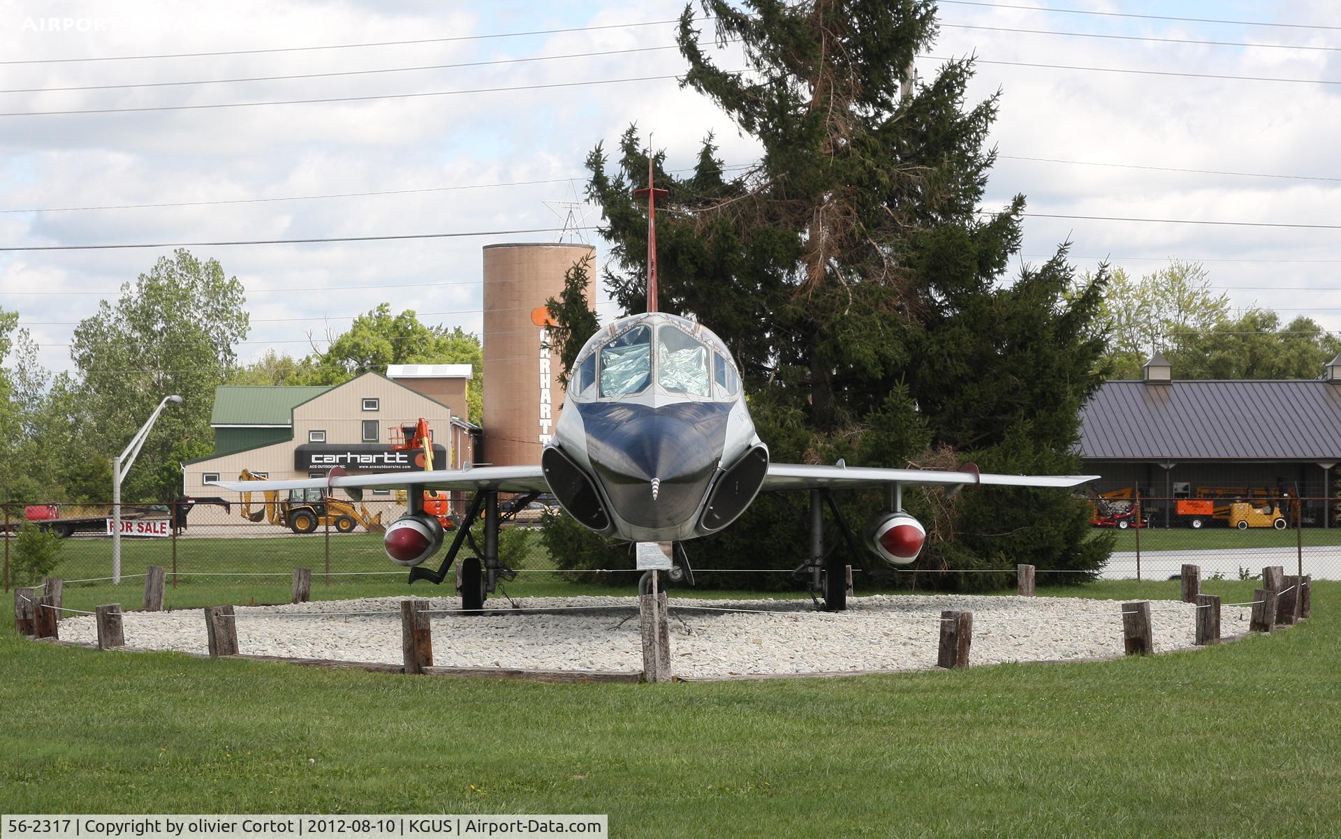 56-2317, 1956 Convair TF-102A Delta Dagger C/N Not found 56-2317, the TF version is ugly :)