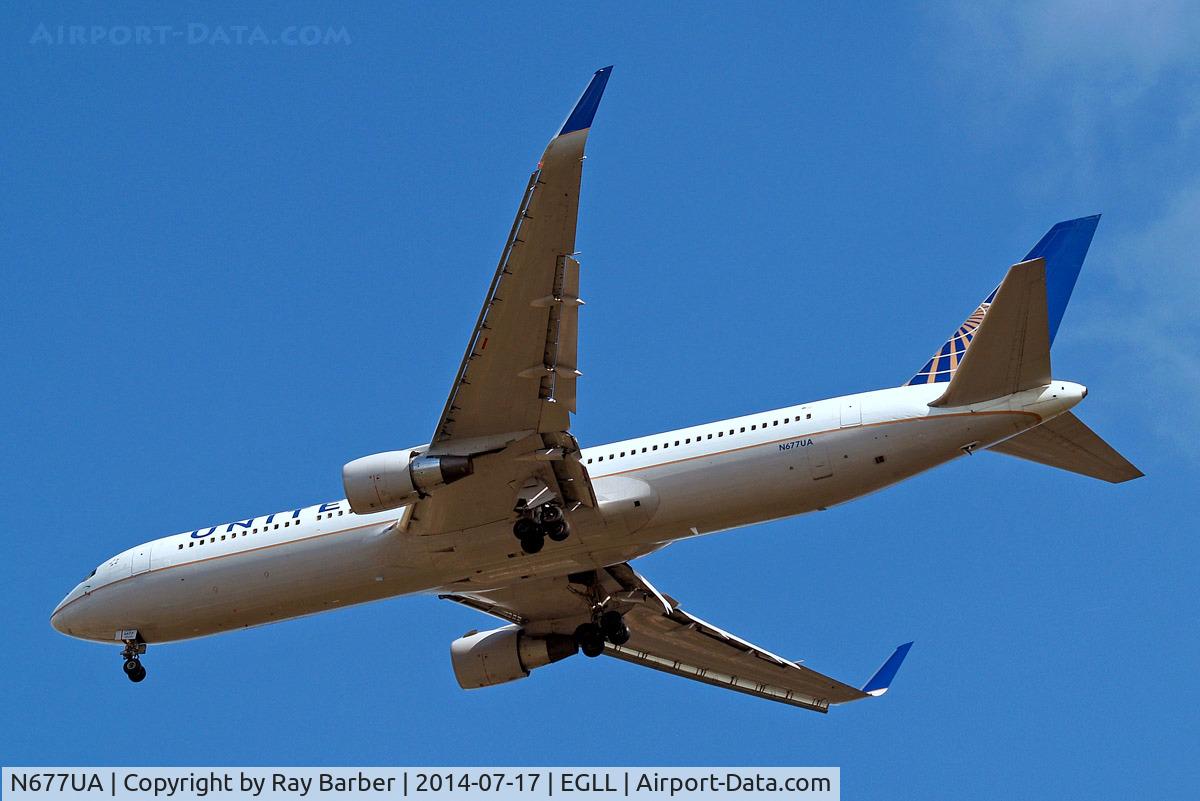 N677UA, 2001 Boeing 767-322 C/N 30029, Boeing 767-322ER [30029] (United Airlines) Home~G 17/07/2014. On approach 27R.