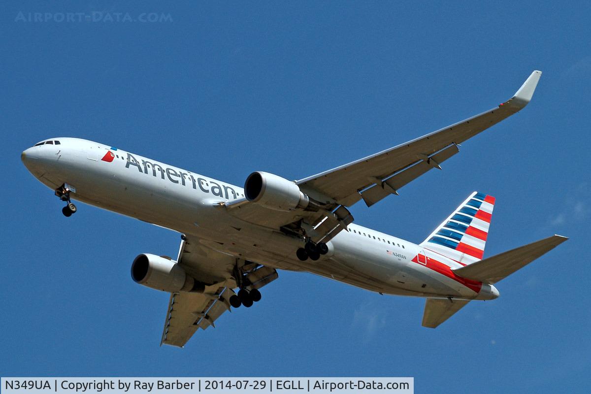 N349UA, 1988 Boeing 737-322 C/N 24253, Boeing 767-323ER [33088] (American Airlines) Home~G 29/07/2014. On approach 27R.