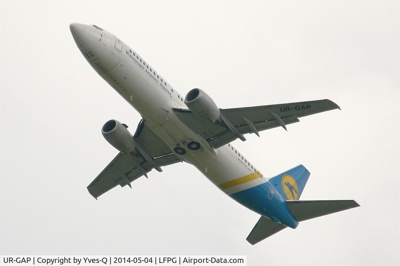 UR-GAP, 1993 Boeing 737-4Z9 C/N 27094, Boeing 737-4Z9, Take-off Rwy 27L, Roissy Charles De Gaulle Airport (LFPG-CDG)