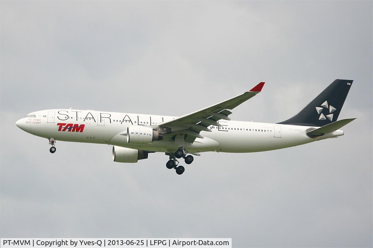 PT-MVM, 2007 Airbus A330-223 C/N 0869, Airbus A330-223, Short approach rwy 27R, Paris Charles De Gaulle Airport (LFPG-CDG)