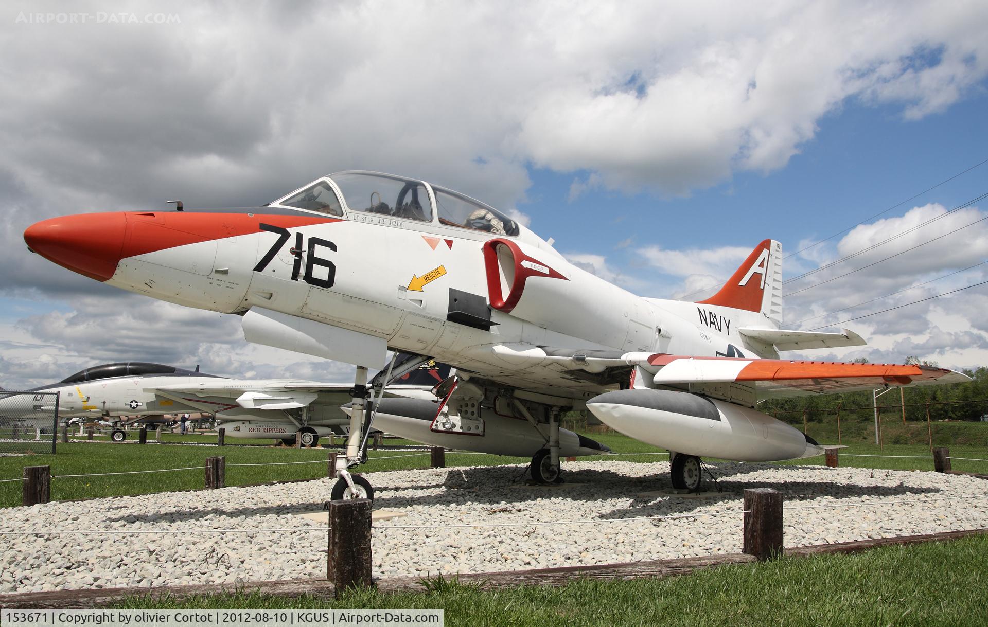 153671, Douglas TA-4J Skyhawk C/N 13609, nice TA-4J in Indiana