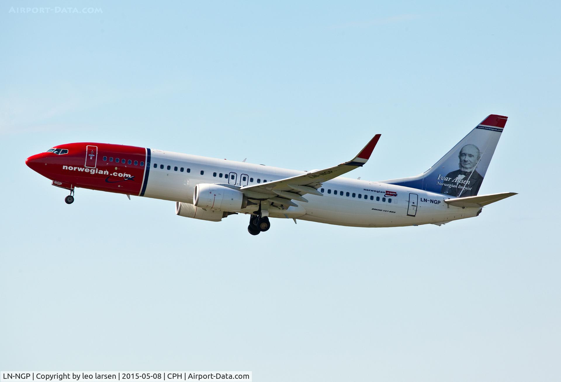 LN-NGP, 2013 Boeing 737-8JP C/N 39028, Copenhagen Kastrup 8.5.15