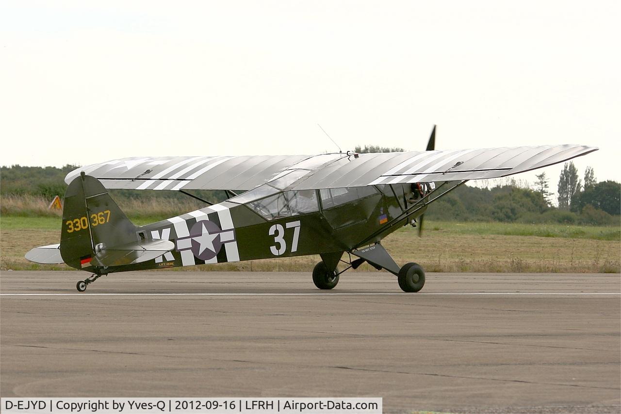 D-EJYD, 1942 Piper J3C-65 Cub Cub C/N 11658, Piper J3 L4 H, Taxiing to holding point, Lann Bihoué Naval Air Base (LFRH - LRT) Open day 2012