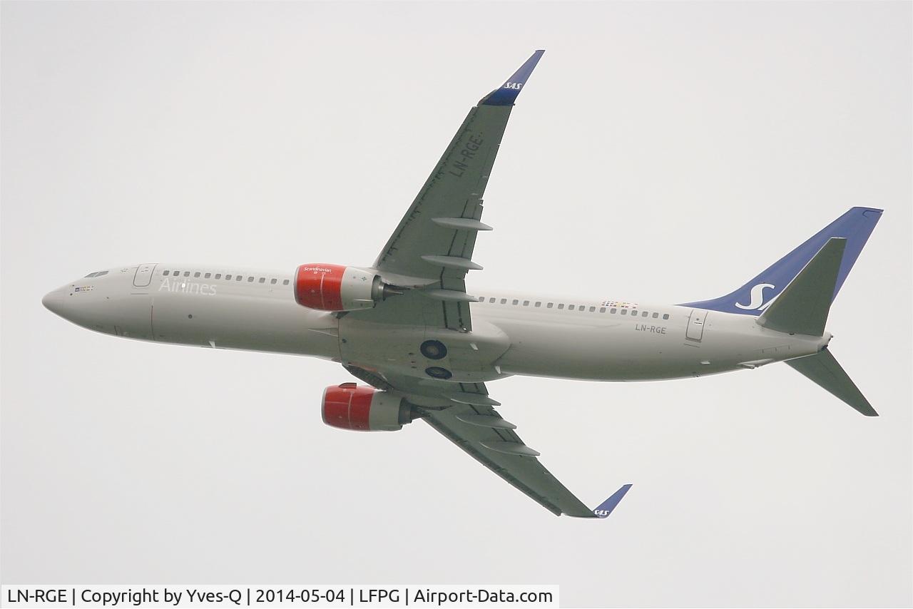 LN-RGE, 2013 Boeing 737-883 C/N 38037, Boeing 737-86N, Take-off Rwy 27L, Roissy Charles De Gaulle Airport (LFPG-CDG