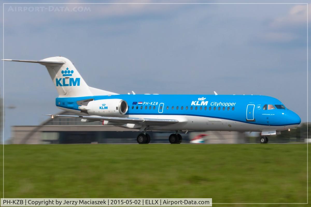 PH-KZB, 1996 Fokker 70 (F-28-070) C/N 11562, Fokker 70 (F-28-0070)