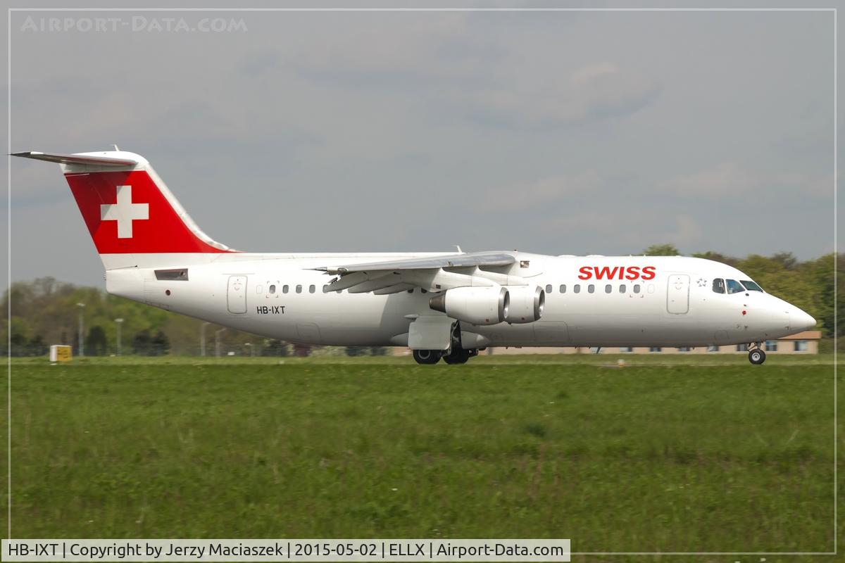 HB-IXT, 1995 British Aerospace Avro 146-RJ100 C/N E3259, Avro 146 RJ-100