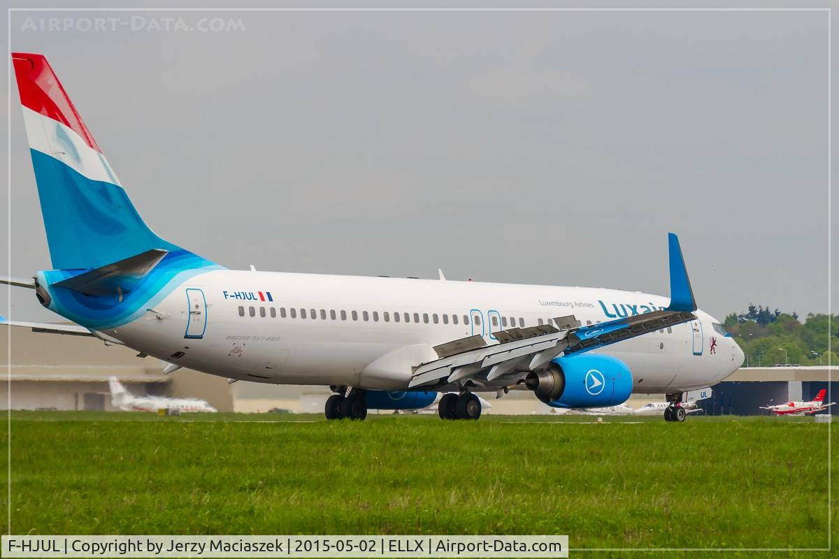 F-HJUL, 2011 Boeing 737-8Q8 C/N 38819, Boeing 737-8Q8
