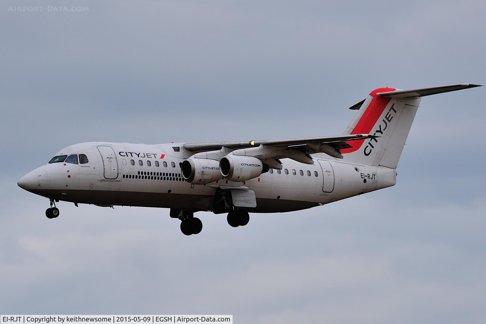 EI-RJT, 2000 British Aerospace Avro 146-RJ85A C/N E2366, Arriving for maintenance.